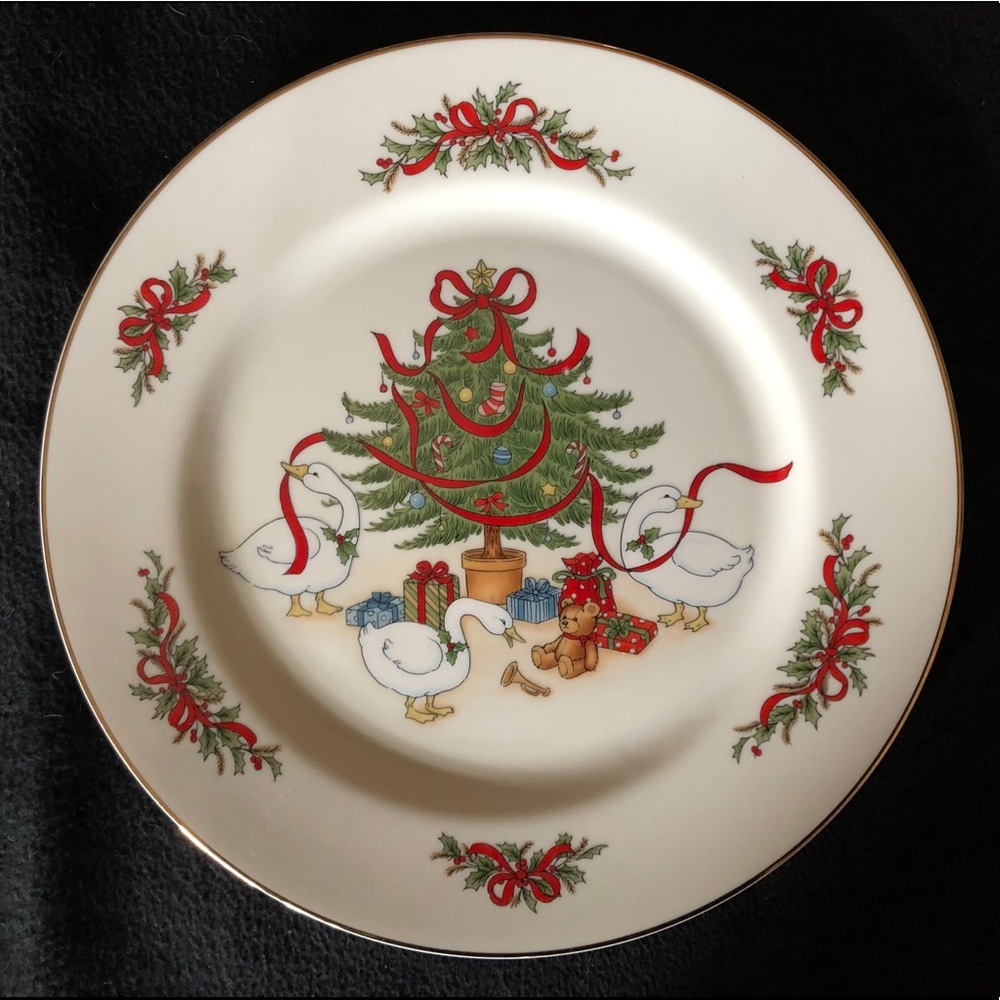 “Country Christmas” by Jay Porcelain Plate - Box Included